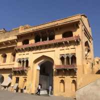 the gigantic Amer Fort