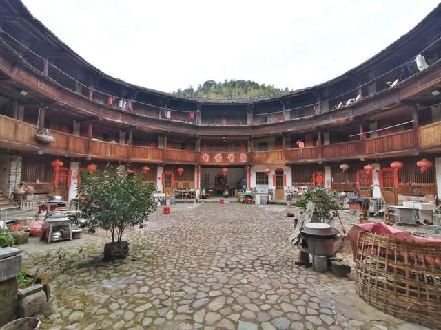 Hekeng: quiet, non-commercial tulou cluster