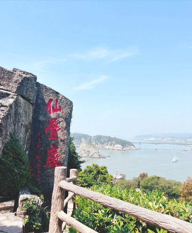 This is probably the most beautiful seaside plank road in Wenzhou...