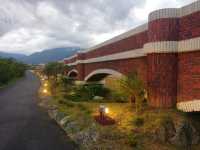 【台東鹿野‧景點】台灣唯一景觀拱型水橋---二層坪水橋  