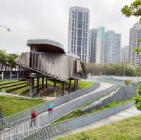 豪宅中的一片綠洲｜秋紅谷景觀生態公園｜悠閒的待上一整個下午