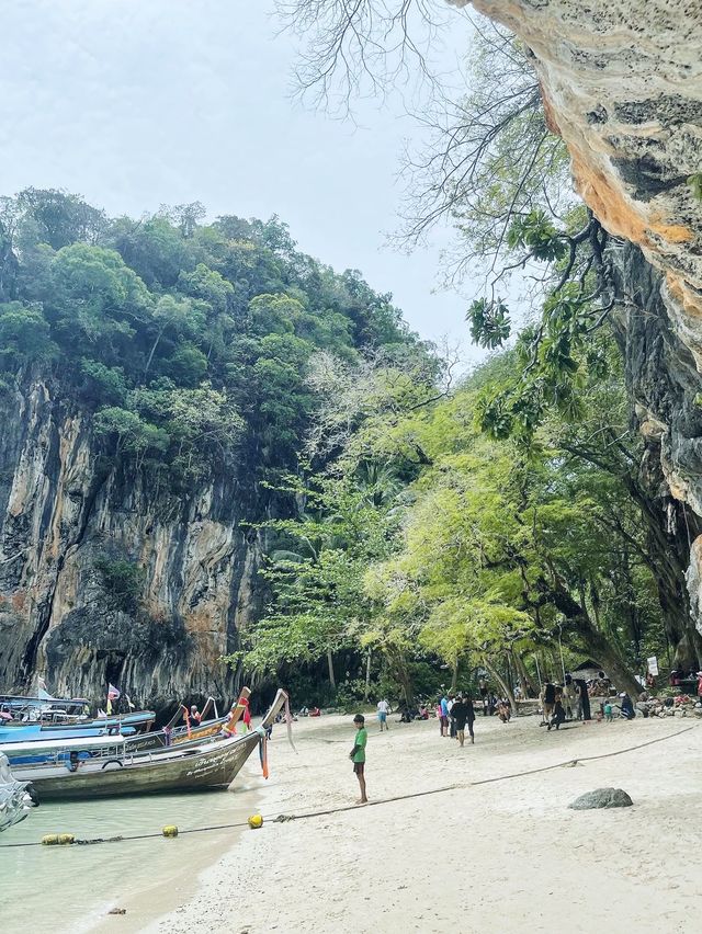 เหลาลาดิง Paradise Island 