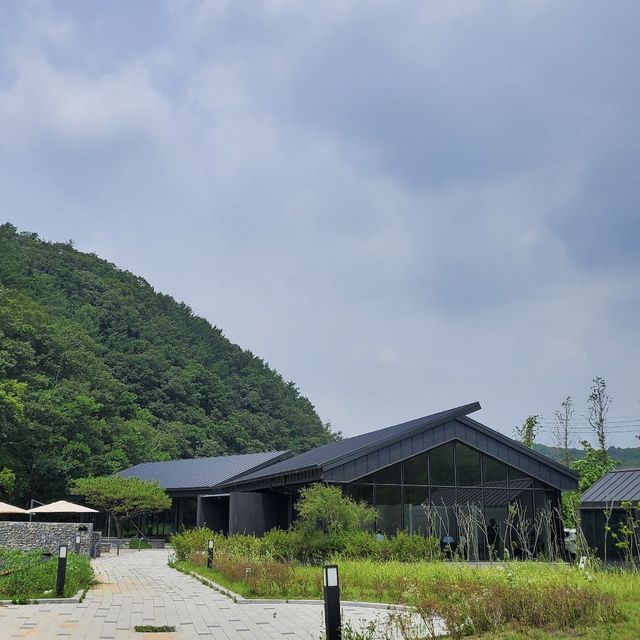 자연과의 어울림이 멋진 카페 묵리 🌿