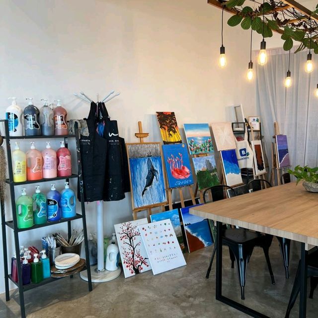 Getting artsy at WIA. Art Studio