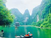 Incredible Trang An Boat Tour