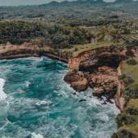 KARANG BOLONG BEACH : PACITAN