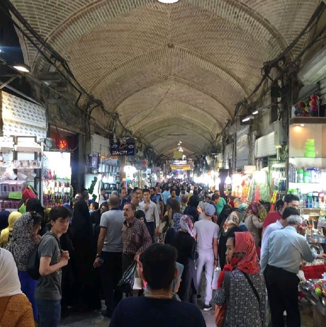 Tajrish Bazaar ตลาดใจกลางกรุงเตหะราน อิหร่าน