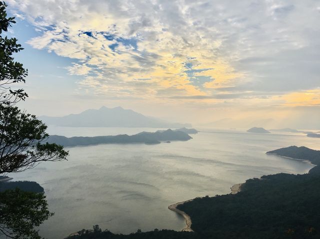 環湖出咀摸鬼手