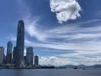 本地遊 | 中環至灣仔海濱漫步 | 藍天白雲下的維港美景