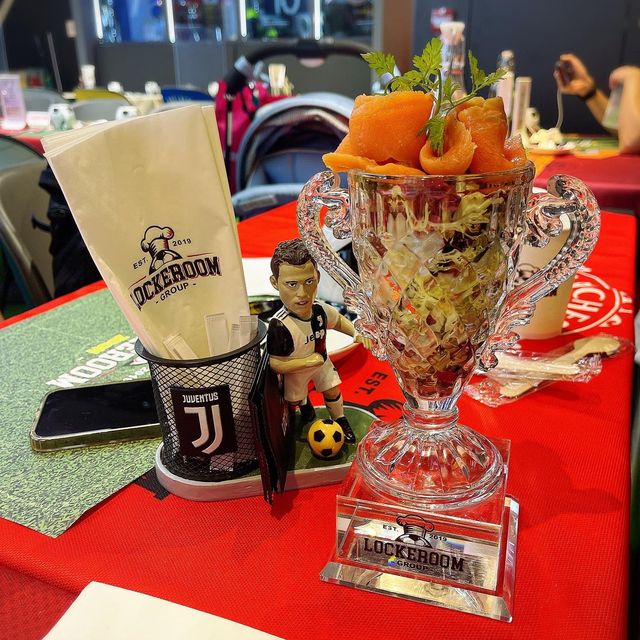 ⛰⚽️ 山頂趣味足球主題餐廳