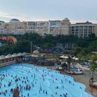 Amusement park with world's largest surf pool