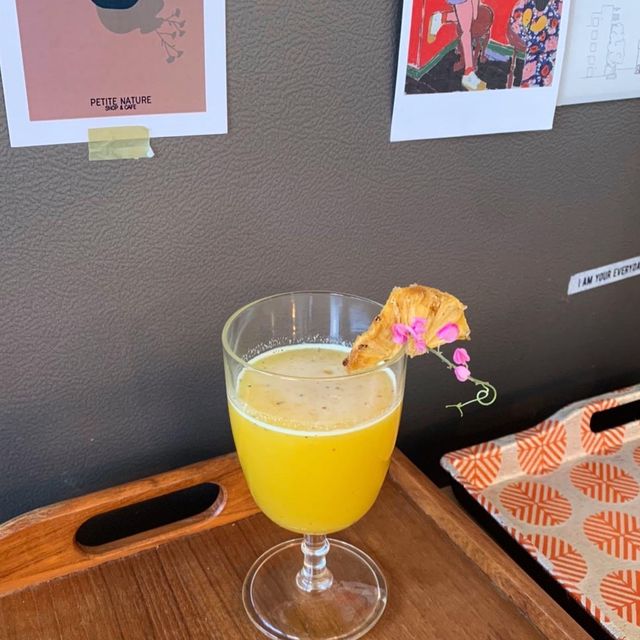 Petite Nature cafe & market