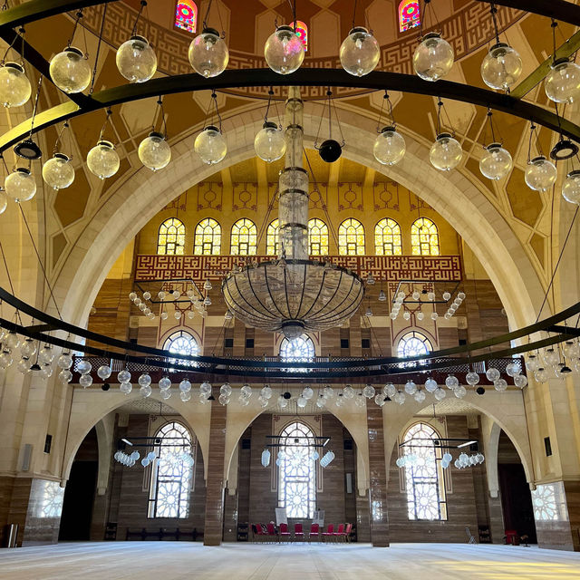Al Fateh Grand Mosque in Bahrain