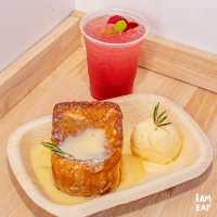 ร้านดังตลาดจ๊อดแฟร์ ขนมปังเนยสดชุ่มฉ่ำๆ