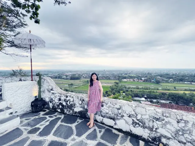 Catching Sunset with views of Merapi & Temple