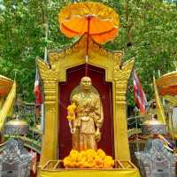 กราบไหว้ครูบาศรีวิชัย