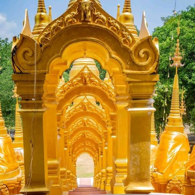 วัดป่าสว่างบุญ เจดีย์องค์ประธาน