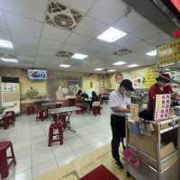 基隆有名的老店-孝三路大腸圈！