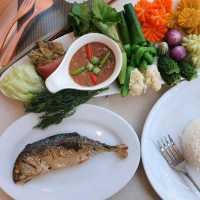 ร้านบ้านรับรอง อาหารอร่อย ซอย ศรีนครินทร์ 55