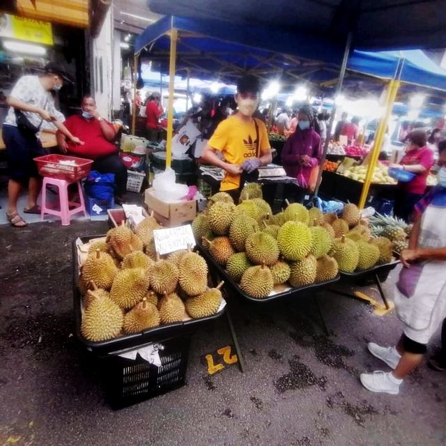 Pasar Malam Located Opposite Atelier Hotel
