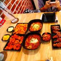 By NNew Korean Fried Chickenไก่ทอดซอสเกาหลีบายนิว