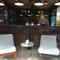 จิบกาแฟ..แลผั่ง..ที่อะเมซอล ราไวย์
