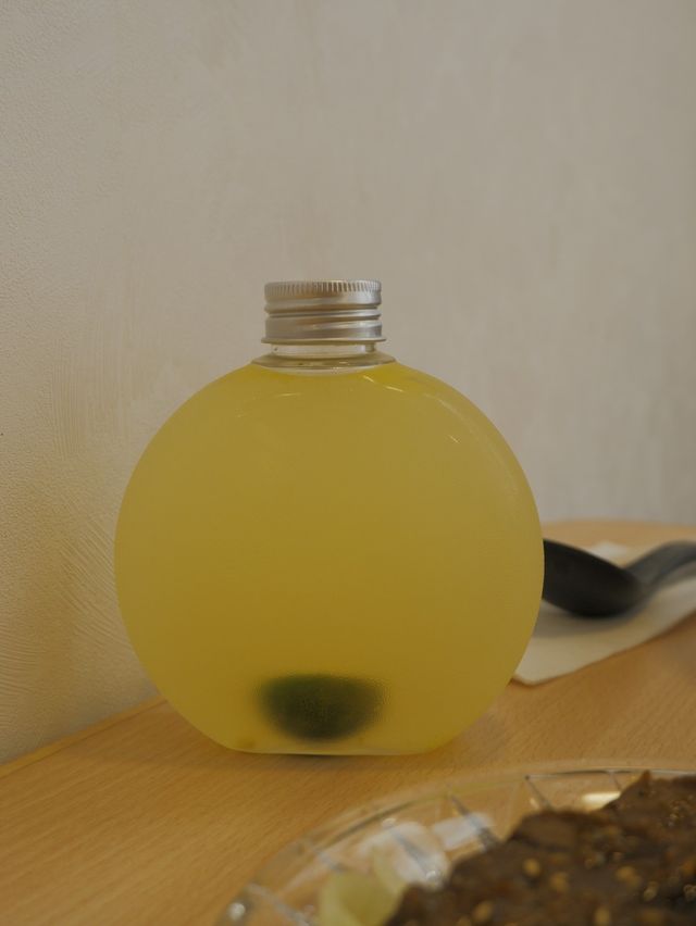 零澱粉質的龍蝦蒟蒻麵，牛腱和醉雞卷都出色 