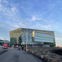 🇮🇸冰島遊記 Harpa ~ 獨特的蜂窩狀玻璃文化地標