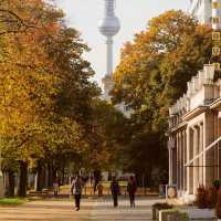 City-Walk: Karl-Marx-Allee in Berlin