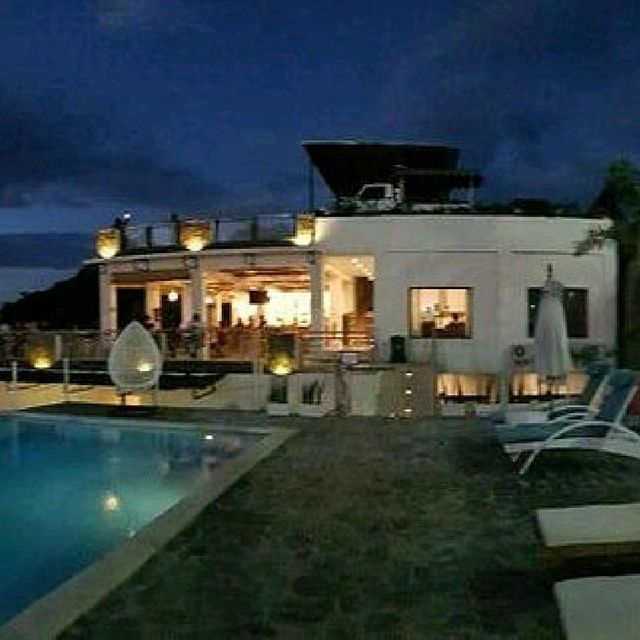 La Cecile Hotel & Cafe