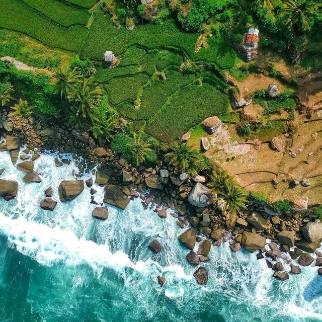 PANGASAN BEACH : PACITAN