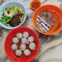The Legendary Beef Noodles & Porridge