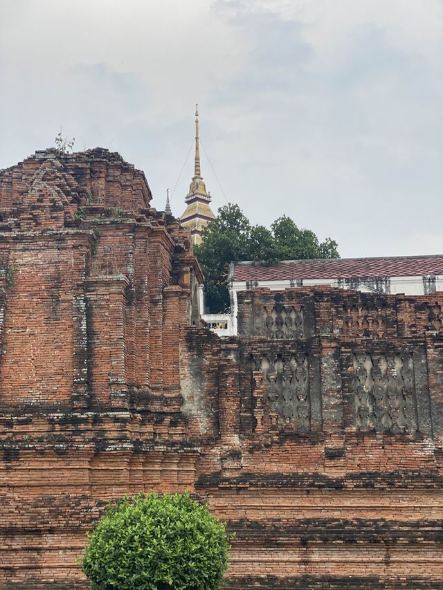 โบราณสถาน ปราสาทนครหลวง 
