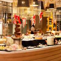 Buffet Dinning at Mosiac, Crowne Plaza 