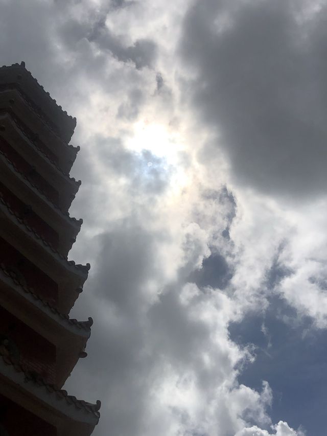 Ten Thousand Buddhas Monastery