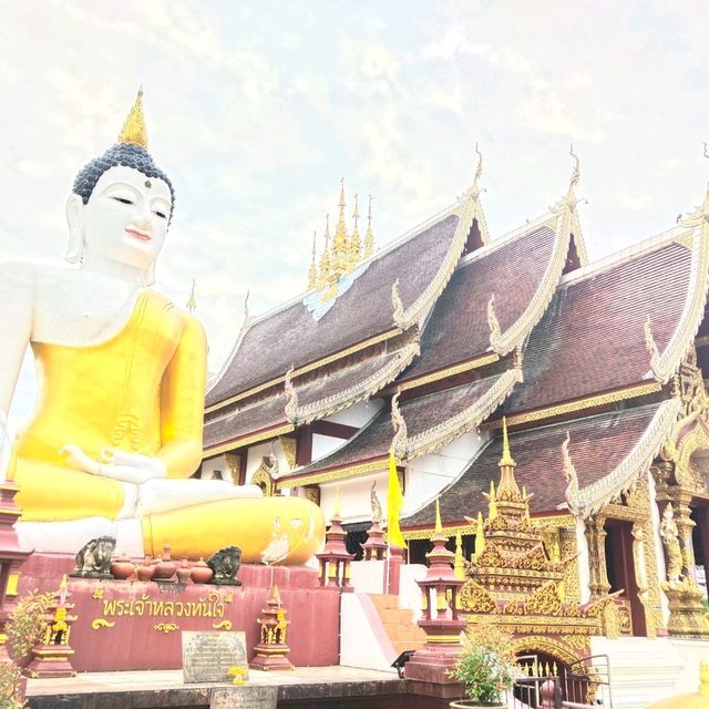 ไหว้หลวงพ่อทันใจ วัดราชมณเฑียร