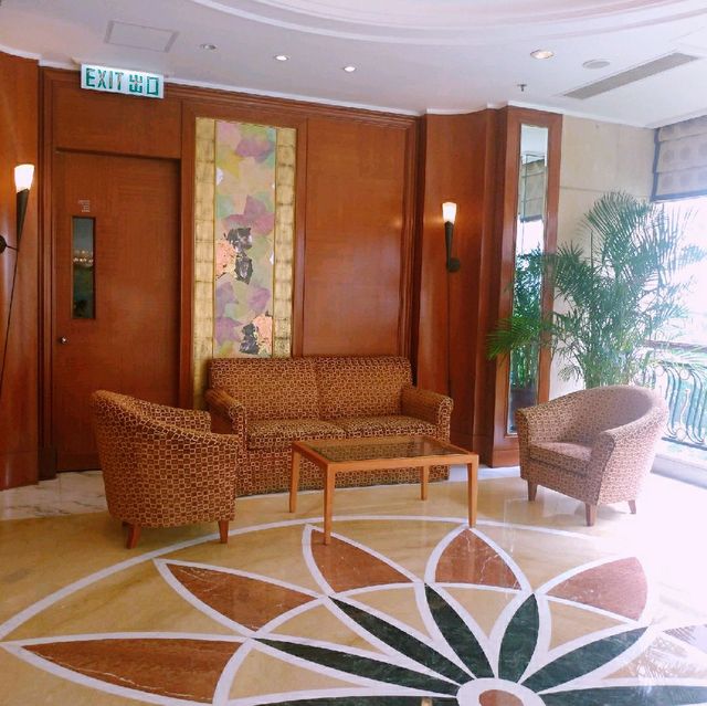 表裏不一的北角海逸酒店
