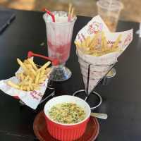 Happy boy burger คาเฟ่&เบอเกอร์ 