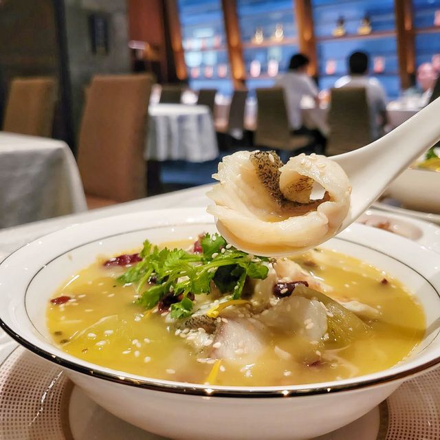 川菜cross粵菜的獨家美食｜顏府御膳