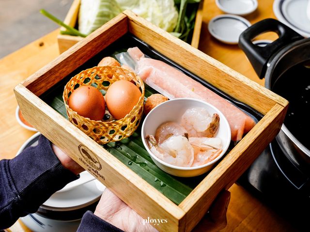 🐳ปลาวาฬใจดี บุฟเฟ่ต์ชาบูแสนคุ้มค่า🥩🥓