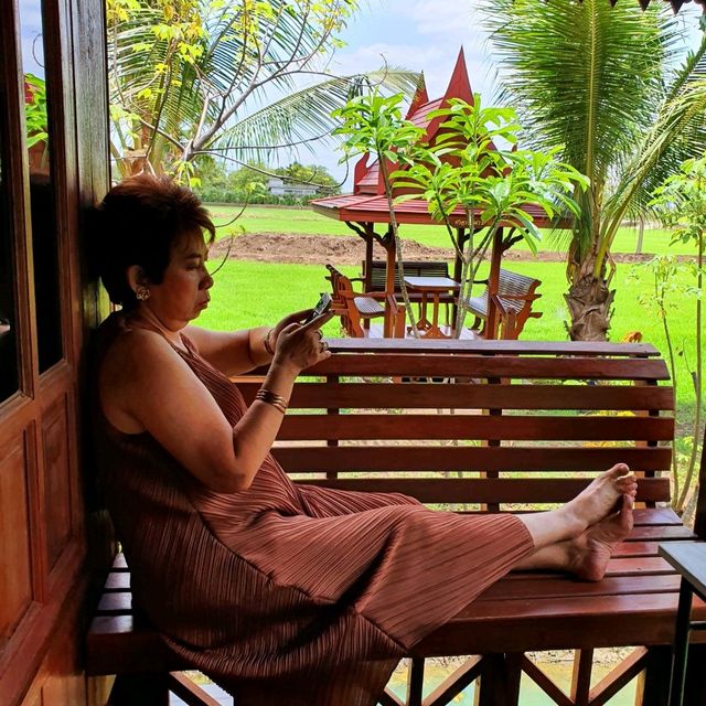 พาไปคาเฟ่กลางทุ่งนา ณ ลพบุรี