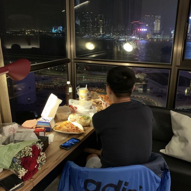 眺望維港的浪漫景色 - 灣景國際