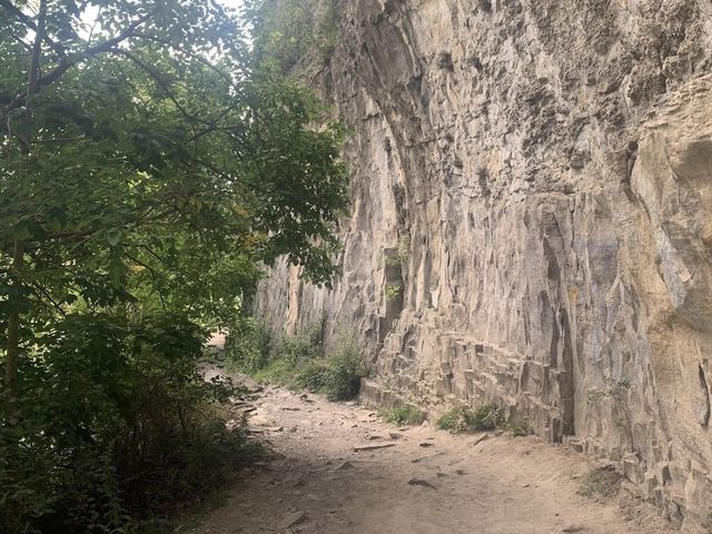 hidden trail of Niagara Falls