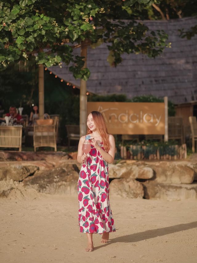 Andalay Beach Bar & Cafe