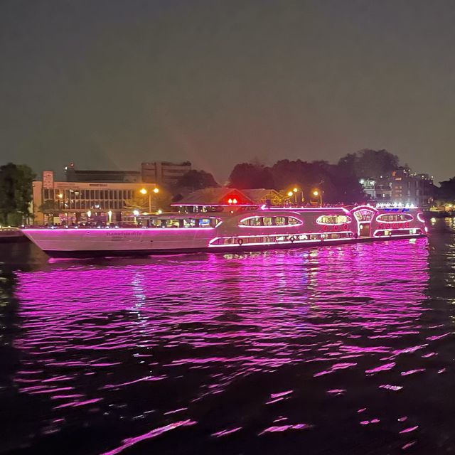 Alangka Dinner Cruise Bangkok 