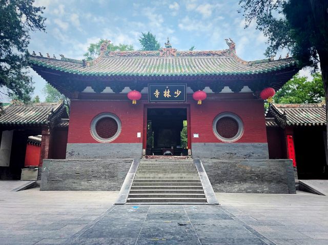 Fast Hands and Still Hearts: Shaolin Temple