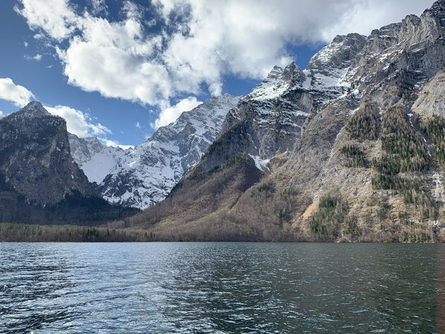 No filter, the King's Lake taken by iPhone 10 is so beautiful.