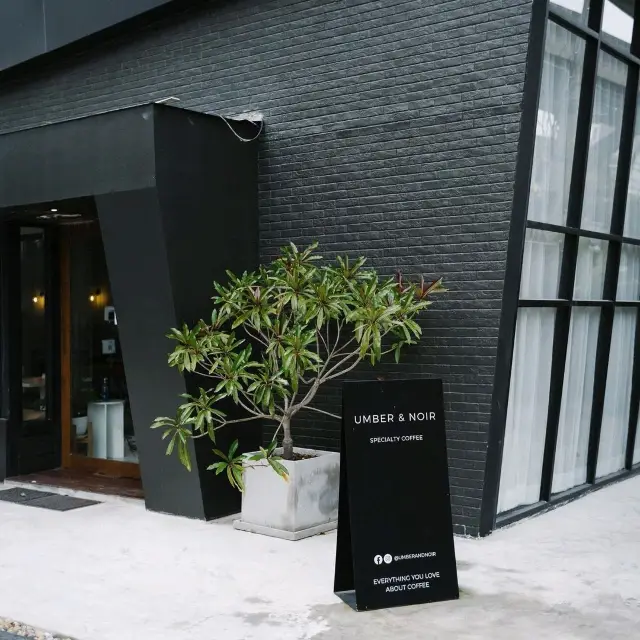 Expensive Cafe on New York