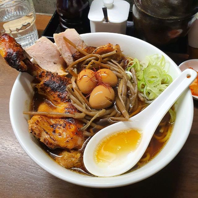 라멘 맛집은 죄다 합정 [라무라]