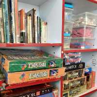 Homey upstairs cafe with board games 